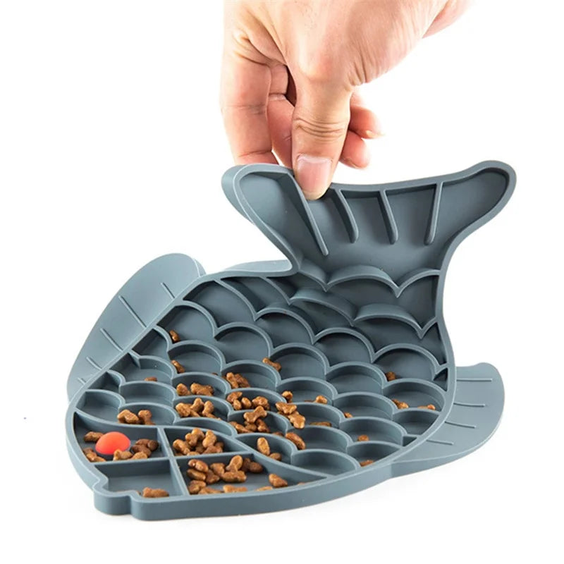 Fish Shape Silicone Licking Mat Non-Slip Slow Feeding Food Bowl
